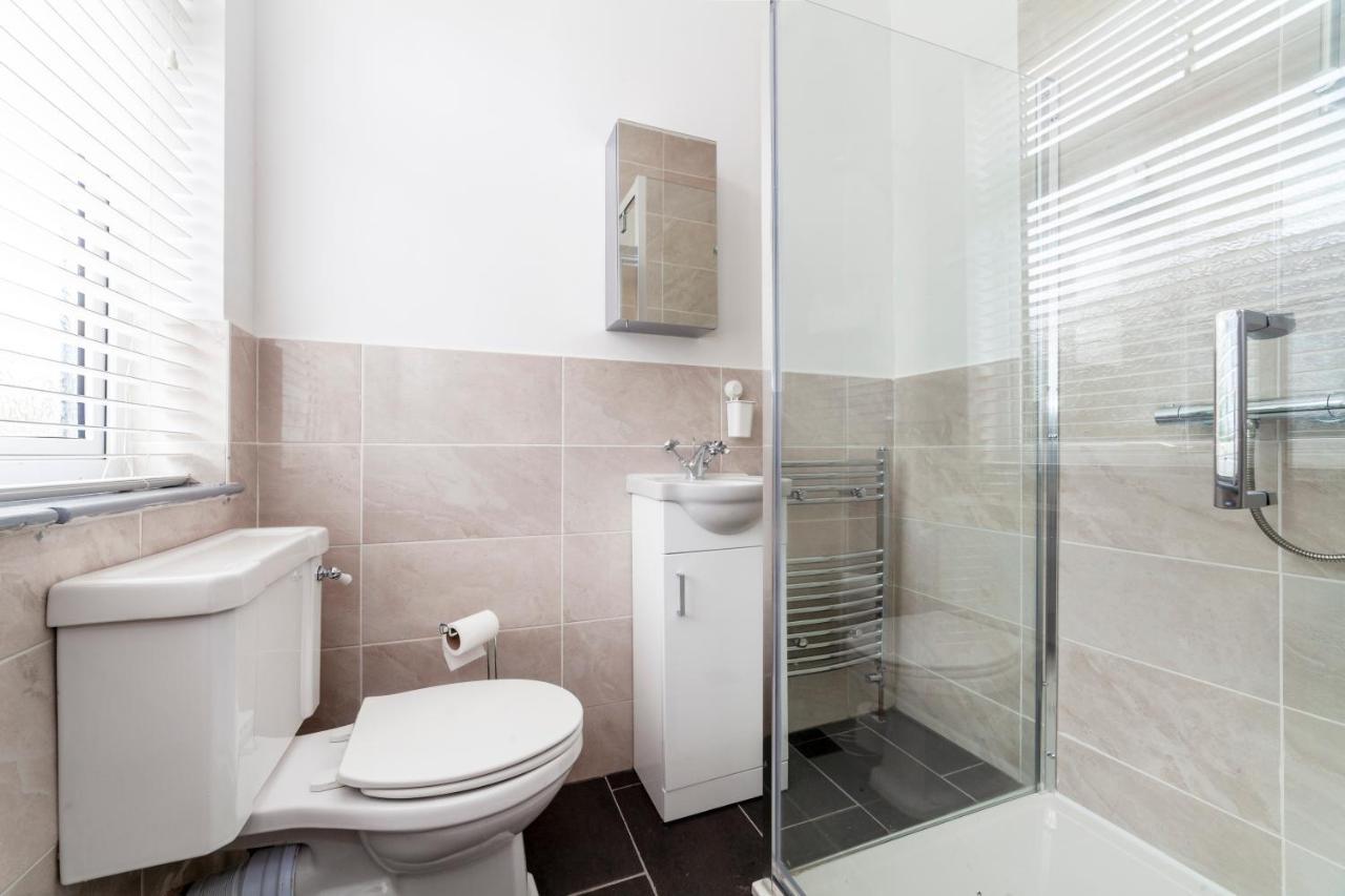 Highlands Gardens Suites 일포드 외부 사진